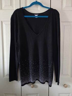 VENUS Black V-Neck Long Sleeve Sweater with Silver Dot Hem